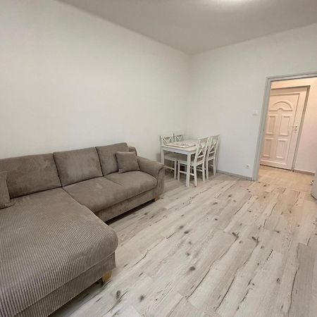 Malompark Apartman With Free Parking 데브레첸 외부 사진